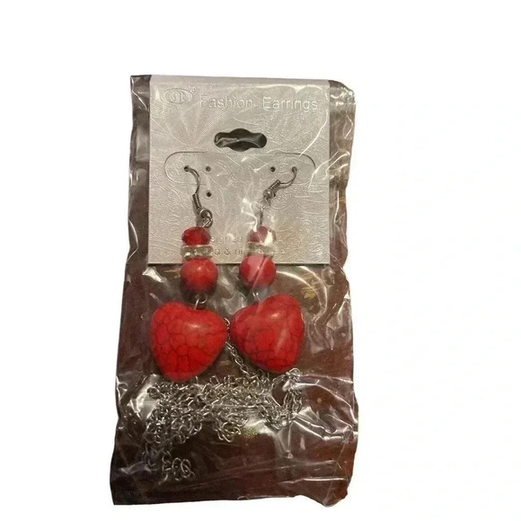 FASHION EARRINGS RED HEARTS LEAD AND NICKEL FREE - Picture 1 of 2